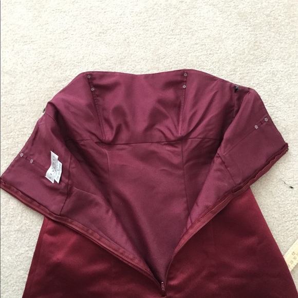 Satin Cocktail Dress ~ PROM! 3/4 length - Picture 5 of 8